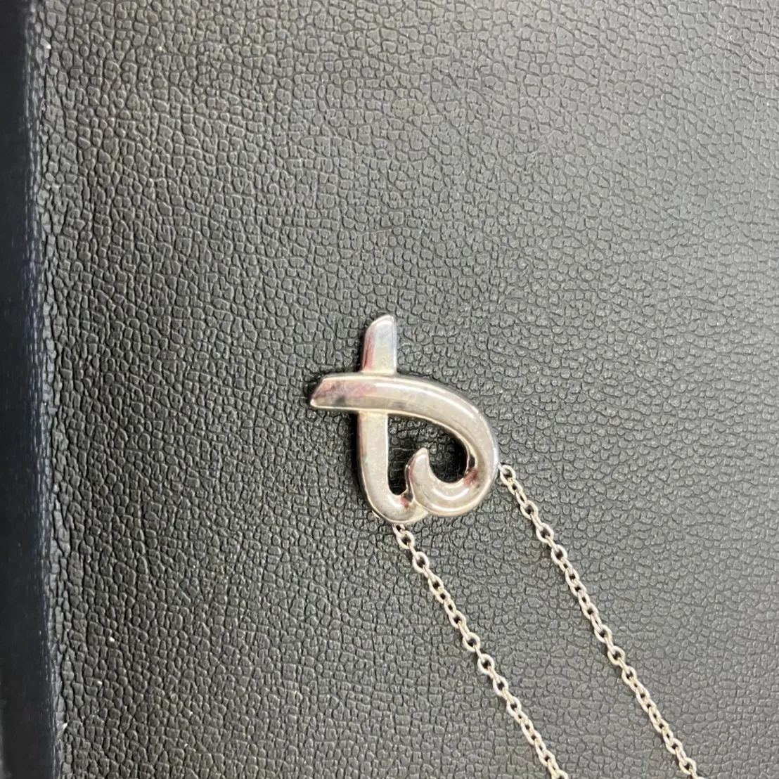 ティファニーのネックレスがお店に持ち込まれました。