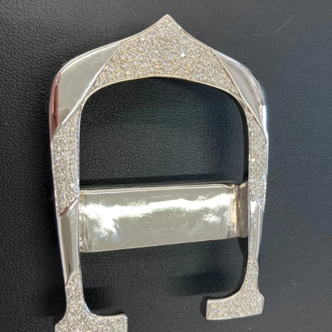 今日も素晴らしいお客様をお迎えしました！何度も弊店をご利用い...