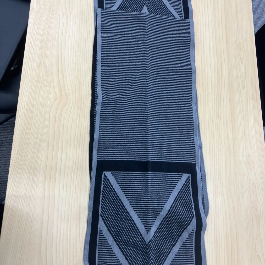 ヴィトンのマフラーが、普段使わないまま手元に残っていることは...