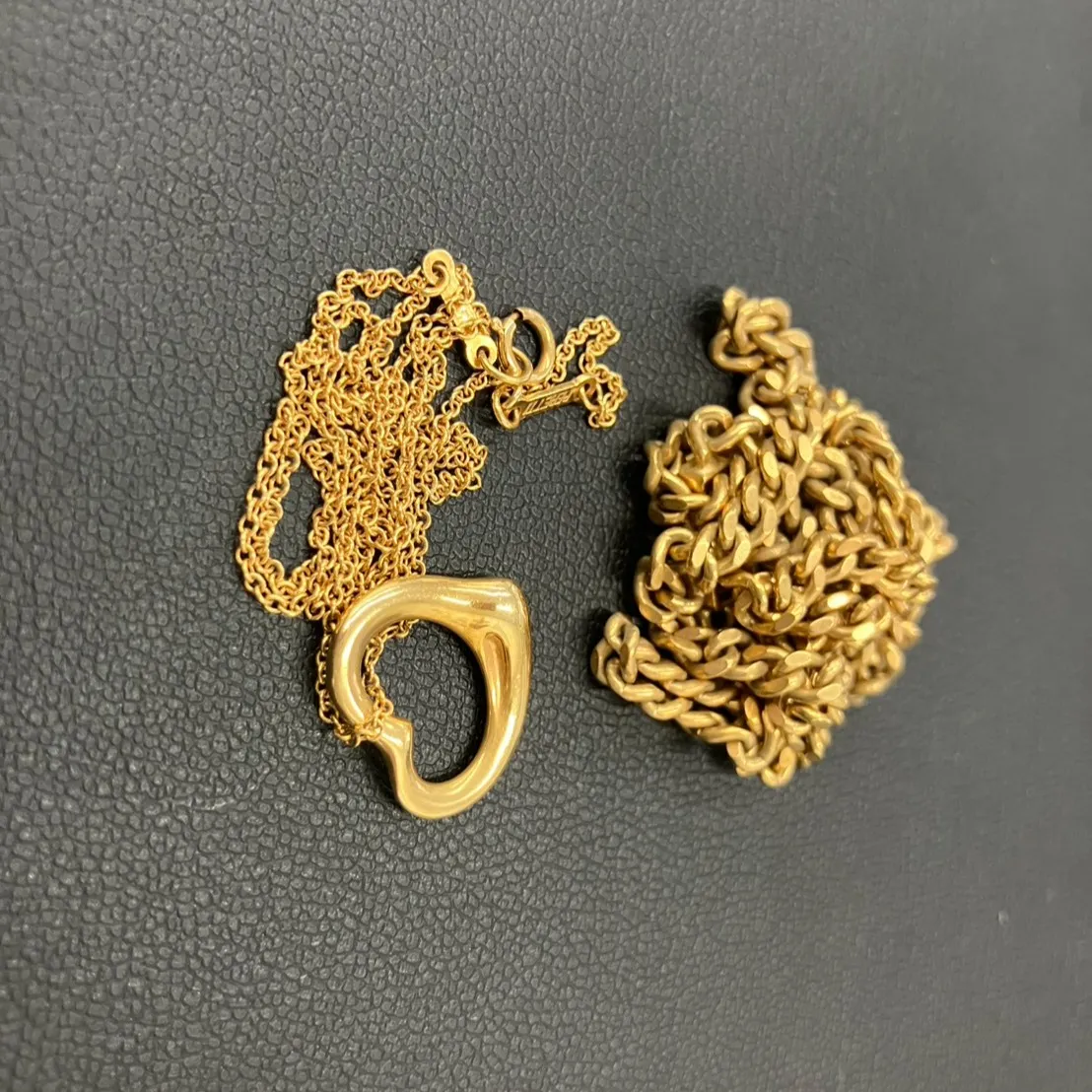 使わなくなったネックレスやアクセサリーをどのように処分するか...